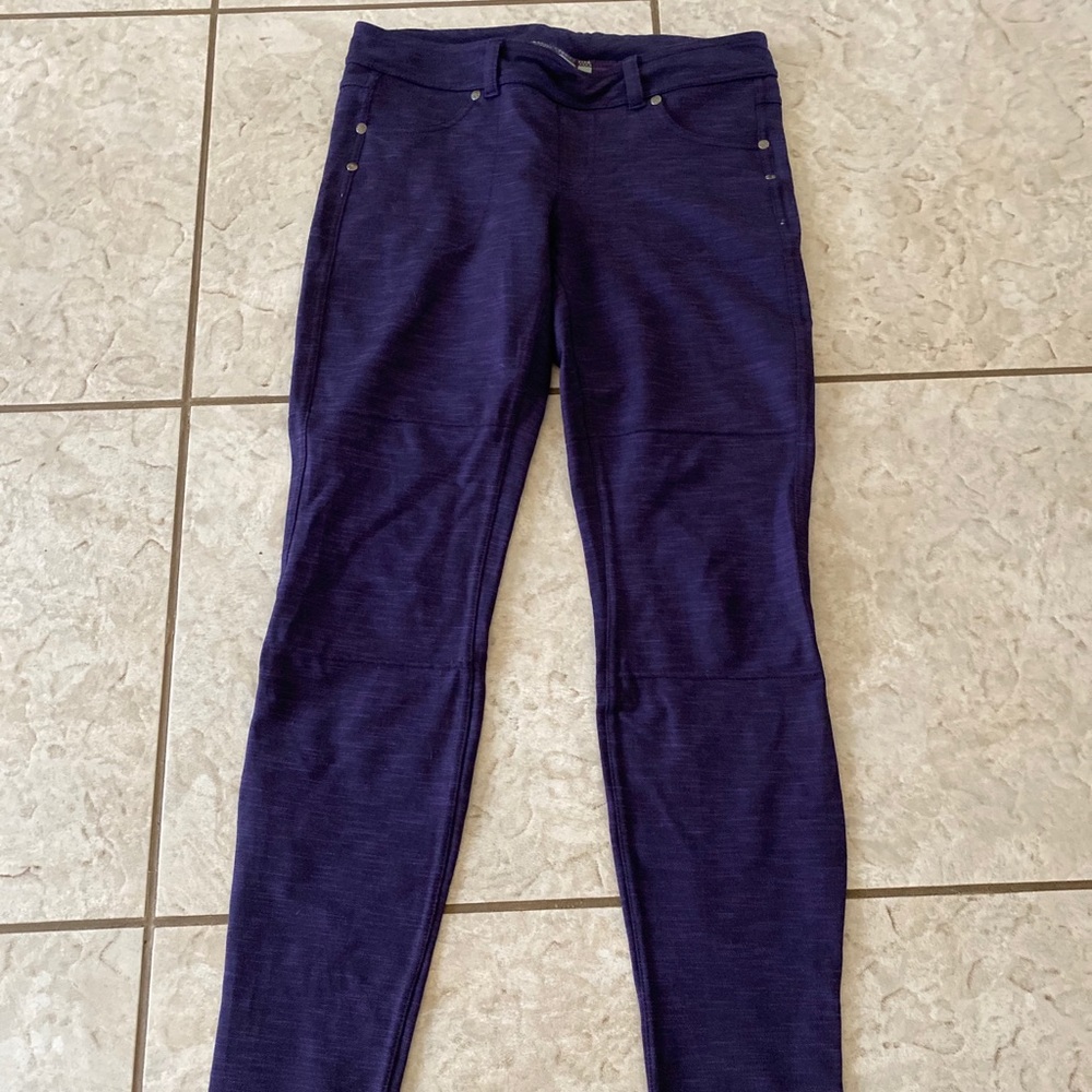 Athleta leggings - worn once!